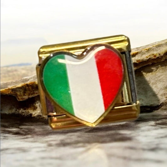 Charm bandiera italiana a cuore
